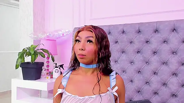 HaileeRoberts online show from 07.06.26