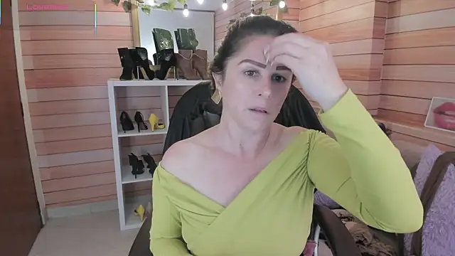 Victoria collins 1 online show from 02.11.26