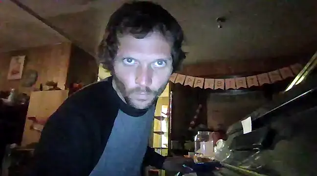 Snapshot of luke_thighwalker2469 chatting on 01.10.25 luke thighwalker2469 online show from 01.10.25