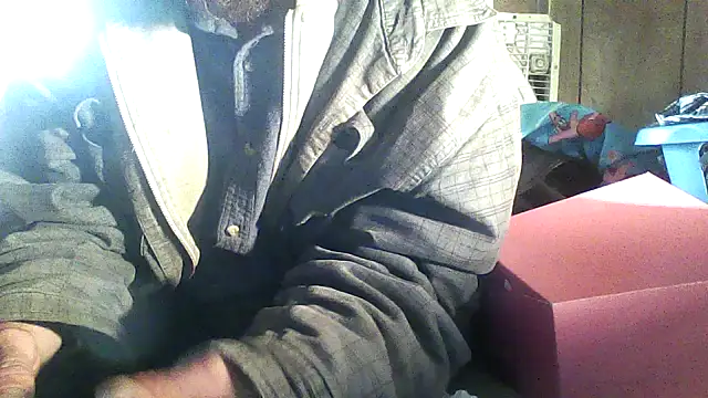 Snapshot of luke_thighwalker2469 chatting on 12.02.25 luke thighwalker2469 online show from 12.02.25