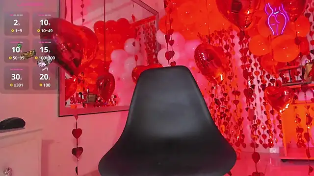 Lia johnsonn online show from 02.12.25