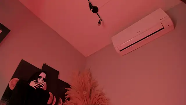 ALICEPOIXXXON online show from 10.15.25