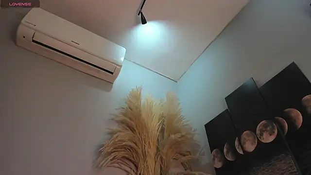 ALICEPOIXXXON online show from 11.26.25