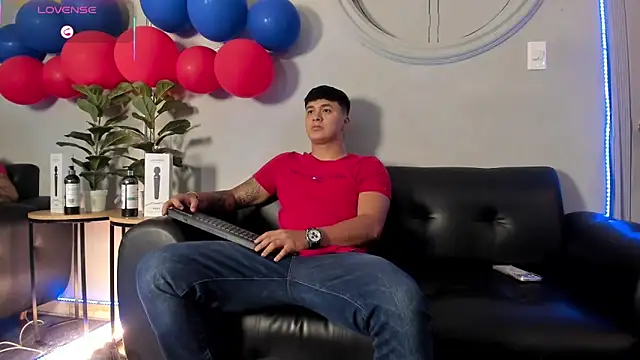 Cristopher strong online show from 06.12.26