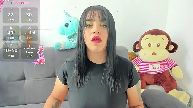 Snapshot of alyssa_magiic chatting on 01.21.25 alyssa magiic online show from 01.21.25