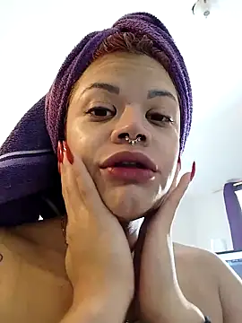 Snapshot of IamAlana_ chatting on 02.19.25 IamAlana online show from 02.19.25