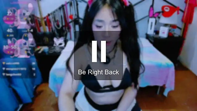 Snapshot of AlanaLuck chatting on 09.30.25 AlanaLuck online show from 09.30.25