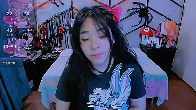 Snapshot of AlanaLuck chatting on 11.01.25 AlanaLuck online show from 11.01.25