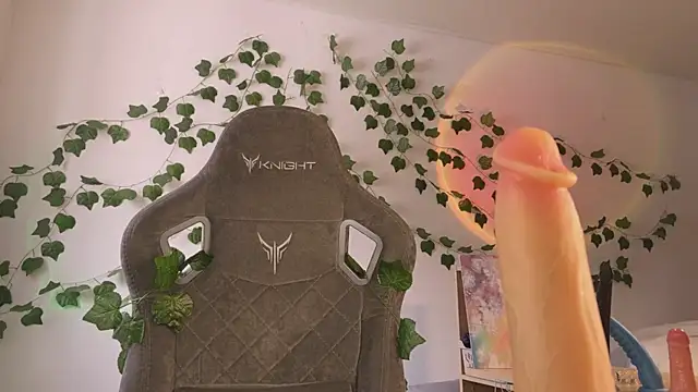 Snapshot of mariel_a_gold chatting on 02.18.26 mariel a gold online show from 02.18.26