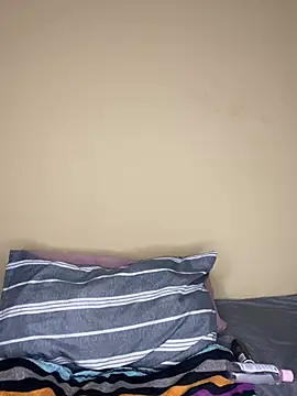 DarkBerry87 online show from 02.14.25