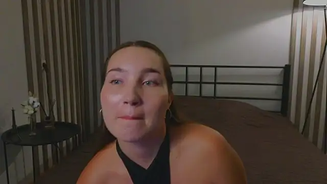 Snapshot of domDani_subMay chatting on 11.26.25 domDani subMay online show from 11.26.25