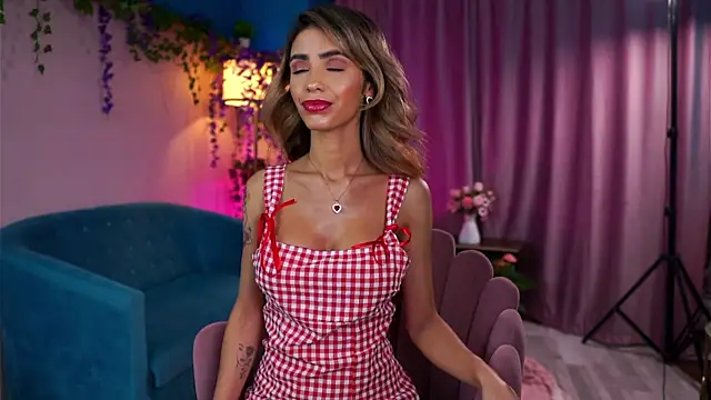 TheAyana online show from 09.11.25