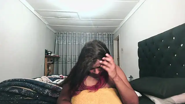 Snapshot of Indianmayaxoxo chatting on 01.03.25 Indianmayaxoxo online show from 01.03.25