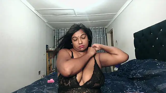 Snapshot of Indianmayaxoxo chatting on 03.08.25 Indianmayaxoxo online show from 03.08.25