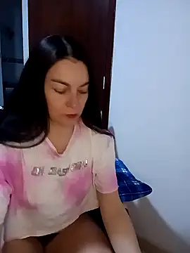 Snapshot of renata_hot1 chatting on 01.28.25 renata hot1 online show from 01.28.25