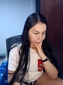 Snapshot of renata_hot1 chatting on 02.05.25 renata hot1 online show from 02.05.25