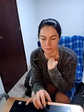 Snapshot of renata_hot1 chatting on 02.12.25 renata hot1 online show from 02.12.25