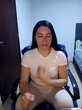 Snapshot of renata_hot1 chatting on 02.18.25 renata hot1 online show from 02.18.25