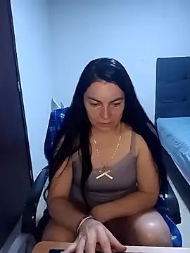 Snapshot of renata_hot1 chatting on 02.23.25 renata hot1 online show from 02.23.25