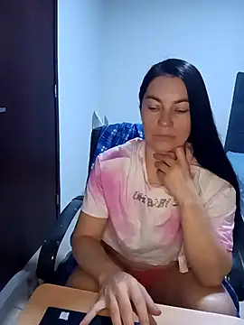 Snapshot of renata_hot1 chatting on 02.24.25 renata hot1 online show from 02.24.25