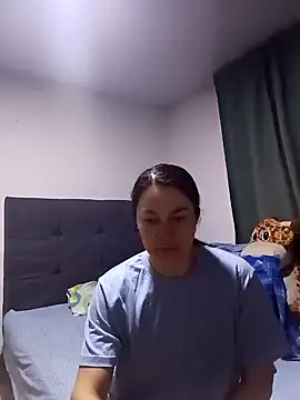 Snapshot of renata_hot1 chatting on 03.18.25 renata hot1 online show from 03.18.25