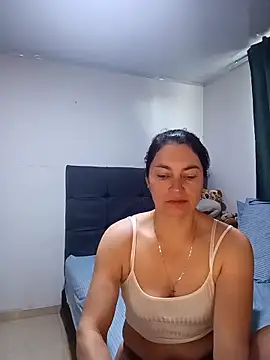 Snapshot of renata_hot1 chatting on 03.20.25 renata hot1 online show from 03.20.25