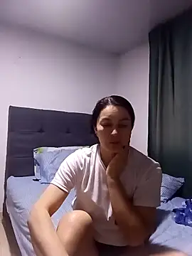 Snapshot of renata_hot1 chatting on 03.23.25 renata hot1 online show from 03.23.25