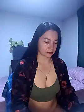 Snapshot of renata_hot1 chatting on 10.16.25 renata hot1 online show from 10.16.25