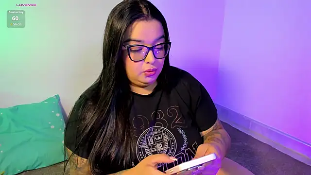 Apriilpeach  online show from 05.05.26