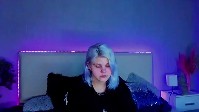 JoannLowe online show from 02.16.25