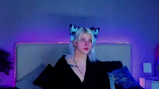 JoannLowe online show from 02.26.25