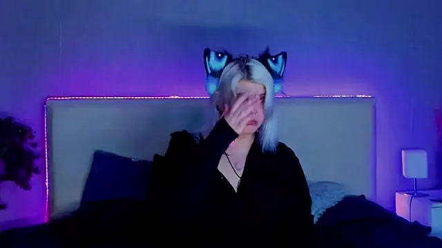 JoannLowe online show from 03.02.25