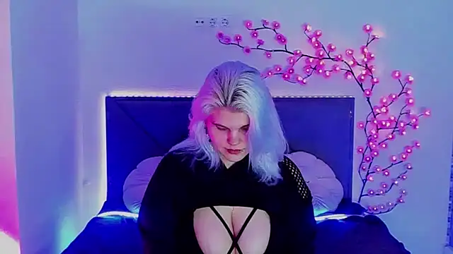 JoannLowe online show from 02.23.26