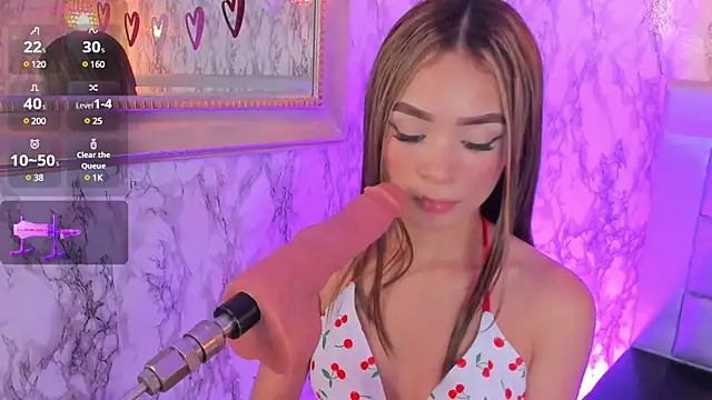 Snapshot of LYEN_RAE chatting on 03.13.25 LYEN RAE online show from 03.13.25