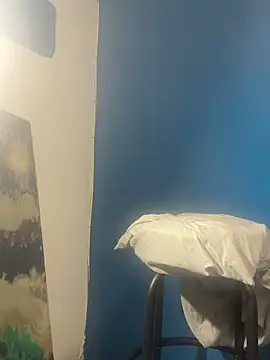 Snapshot of MiamiBang chatting on 09.22.25 MiamiBang online show from 09.22.25