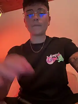 Snapshot of Ashley_Chriss chatting on 01.12.25 Ashley Chriss online show from 01.12.25