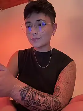 Snapshot of Ashley_Chriss chatting on 01.15.25 Ashley Chriss online show from 01.15.25