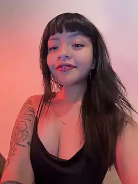 Snapshot of Ashley_Chriss chatting on 01.24.25 Ashley Chriss online show from 01.24.25