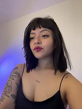 Snapshot of Ashley_Chriss chatting on 03.06.25 Ashley Chriss online show from 03.06.25