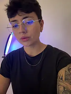 Snapshot of Ashley_Chriss chatting on 03.09.25 Ashley Chriss online show from 03.09.25