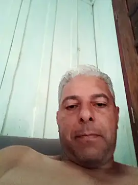 Snapshot of gordonunes chatting on 03.24.26 gordonunes online show from 03.24.26