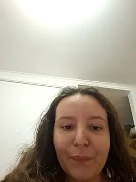 Snapshot of LineaDemie chatting on 10.08.25 LineaDemie online show from 10.08.25