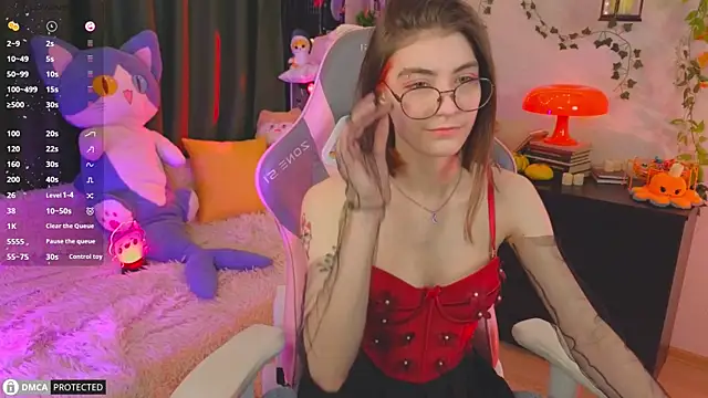 Snapshot of _ChocoMao_ chatting on 11.20.25 ChocoMao online show from 11.20.25