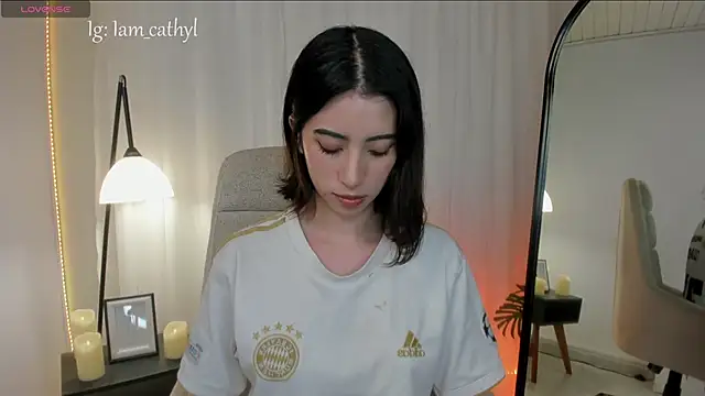 Catyloves online show from 05.26.26