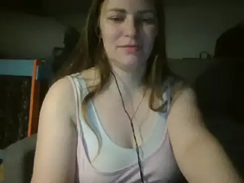 Snapshot of AnnaDiamond1 chatting on 12.22.24 AnnaDiamond1 online show from 12.22.24