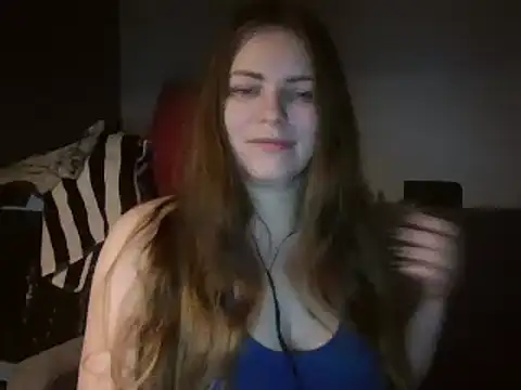 Snapshot of AnnaDiamond1 chatting on 12.28.24 AnnaDiamond1 online show from 12.28.24
