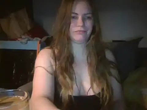 Snapshot of AnnaDiamond1 chatting on 12.29.24 AnnaDiamond1 online show from 12.29.24