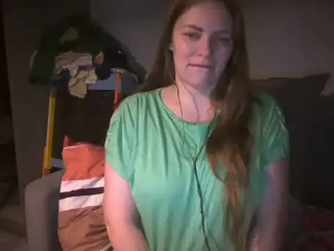 Snapshot of AnnaDiamond1 chatting on 01.20.25 AnnaDiamond1 online show from 01.20.25