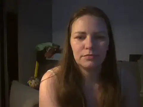 Snapshot of AnnaDiamond1 chatting on 02.16.25 AnnaDiamond1 online show from 02.16.25