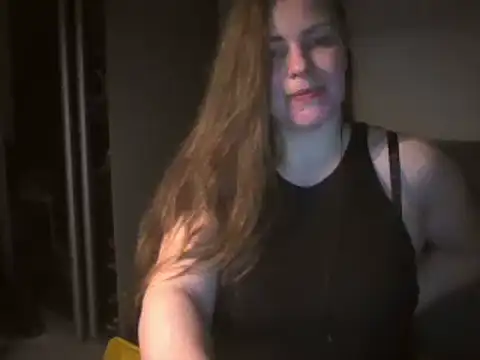 Snapshot of AnnaDiamond1 chatting on 03.04.25 AnnaDiamond1 online show from 03.04.25